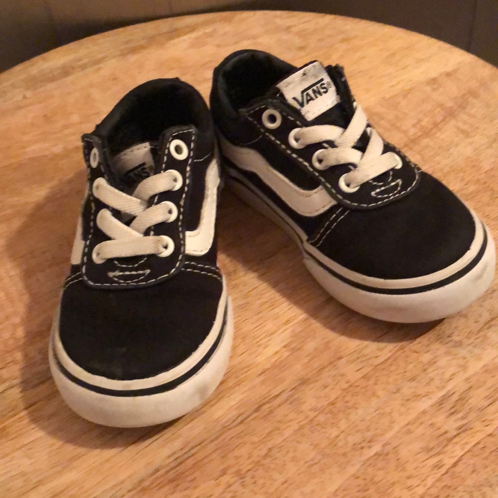 Infant size 5 Vans